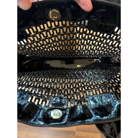 ✺✺ AUTHENTIC TORY BURCH Black Robinson Cut Out Tote ✺✺ - Picture 8 of 9